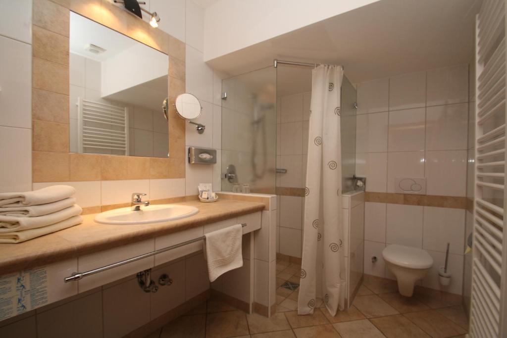Hotel-Restaurant Gasthaus Bonimeier Niedergottsau Ruang foto